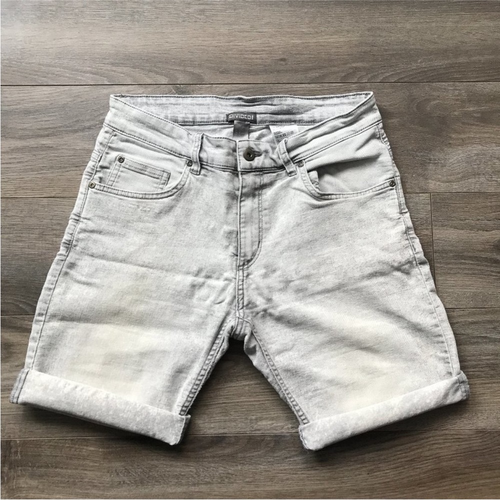H&M Divided Gray Stretch Shorts